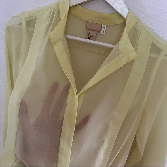 H&M Trend sheer lime green blouse - Picture 2 of 2